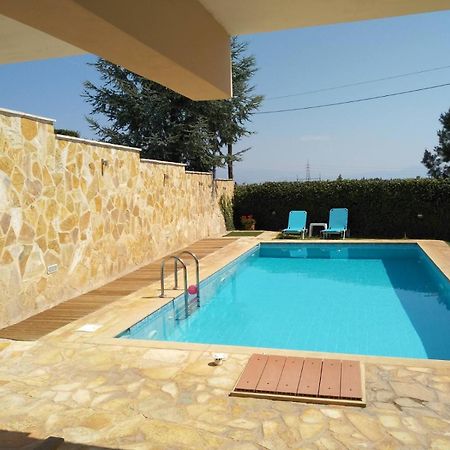 Kiáton Apartment With Private Pool מראה חיצוני תמונה